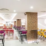 Otel Hotel Holiday 4*