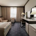 Hotel Holiday 4*