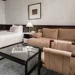Hotel Holiday 4*
