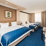 Hotel Holiday Hotel