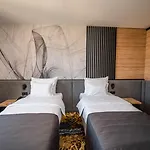 Hotel Holiday Hotel 4*
