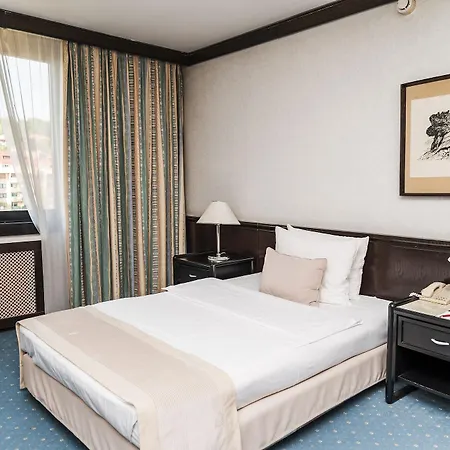 Hotel Holiday 4*