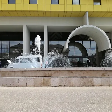 Hotel Holiday Hotel 4*