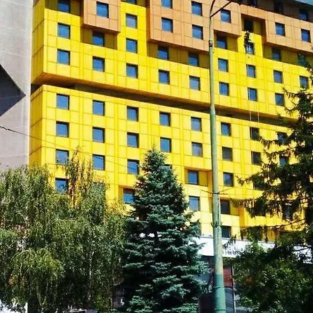Hotel Holiday Hotel 4*