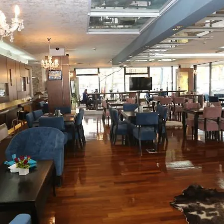 Hotel Holiday Hotel SJJ