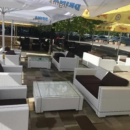Hotel Holiday SJJ