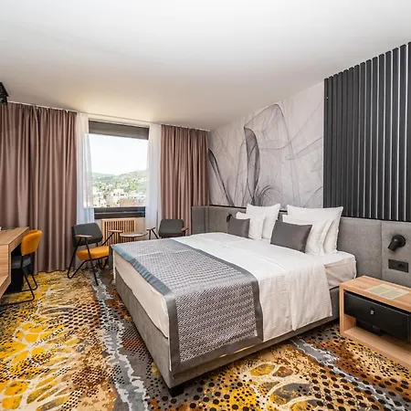 Hotel Holiday Szálloda Szarajevó