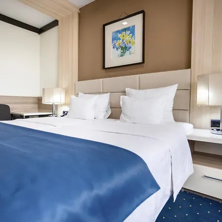 Hotel Holiday Szálloda Szarajevó