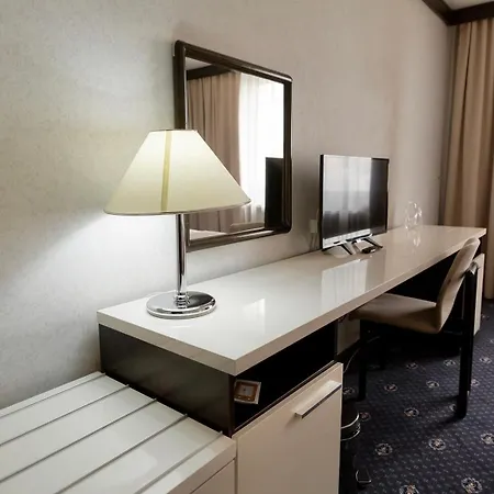 Hotel Holiday 4* Szarajevó