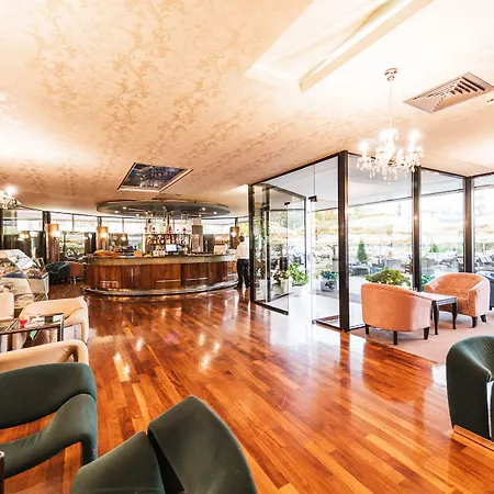 Hotel Holiday Hotell