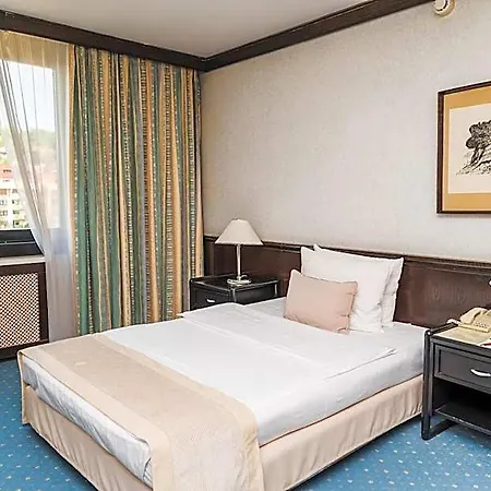 Hotel Holiday
