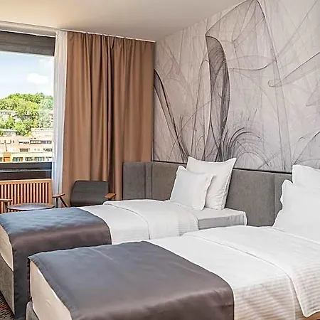Hotel Holiday 4*