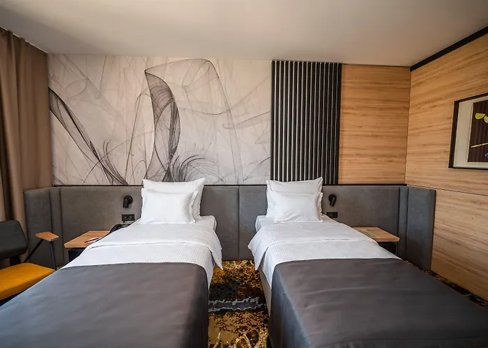 Hotel Holiday Hotel 4*